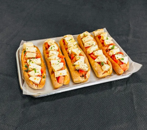 Slice Mozzarella Caprese