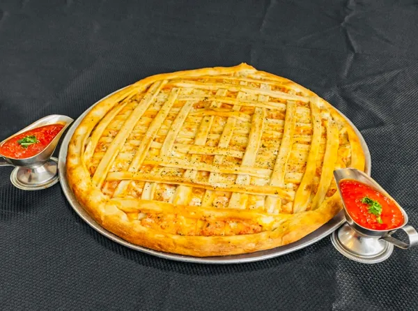 16" Spaghetti Pizza