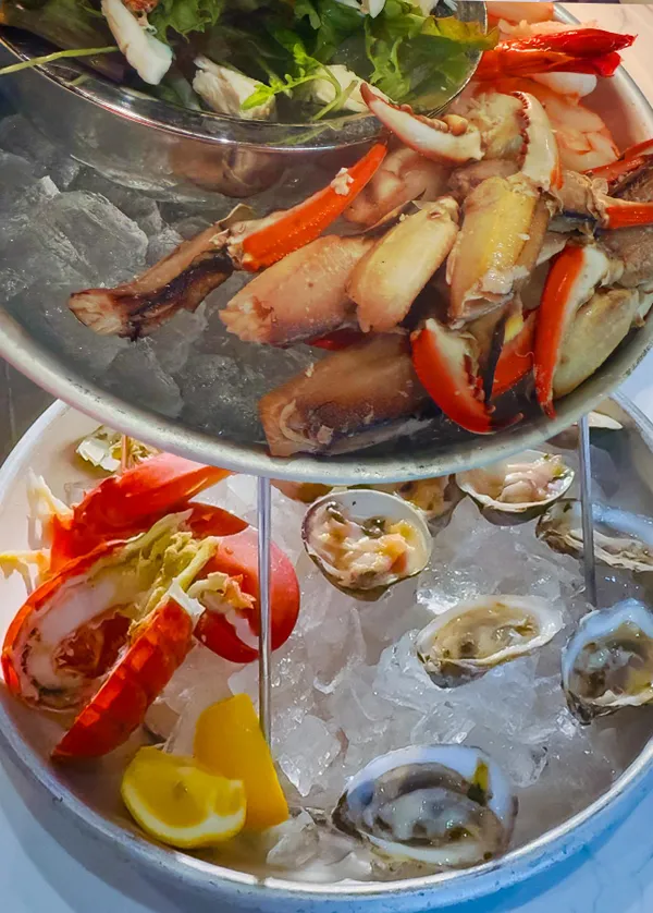 SEAFOOD TOWER
