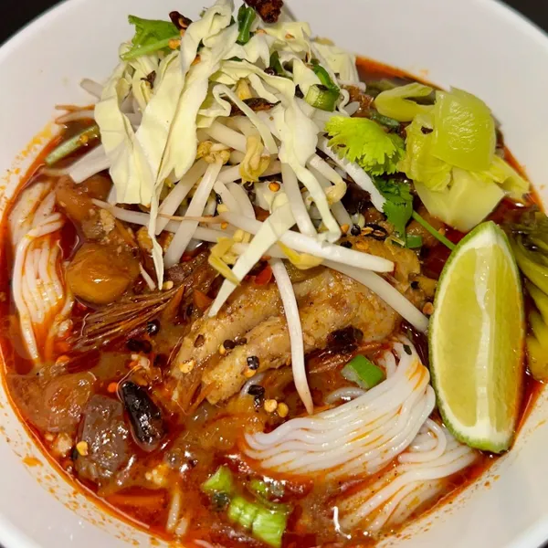 KaNom Jeen Nam Ngiaw